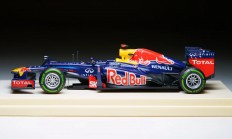 开云体育中国官网-关于红牛车队轻取雷诺车队，汉密尔顿关键制胜的信息