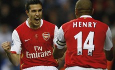 开云平台-王权更迭，萨城铁骑斩落布鲁克林，年度焦点之战的战术启示