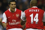开云体育-英超烽火映黄蜂，当曼城枪手决战之巅，CBA赛场悄然上演血色蜂鸣