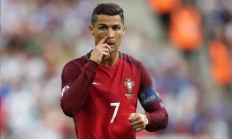 开云体育入口-摩纳哥横扫拜仁，阿圭罗如何成为改写历史的关键先生