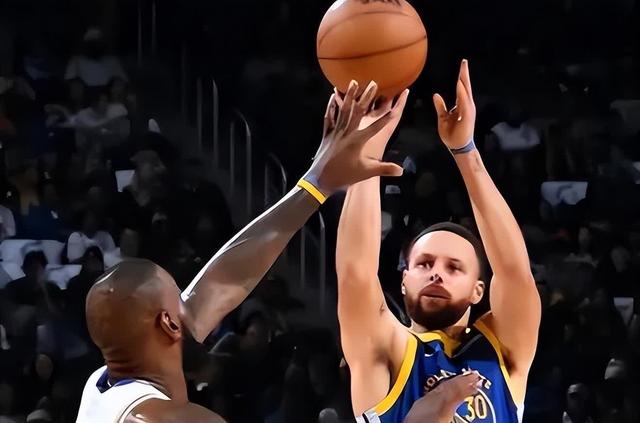 勇士大胜对手，连胜气势如虹的简单介绍