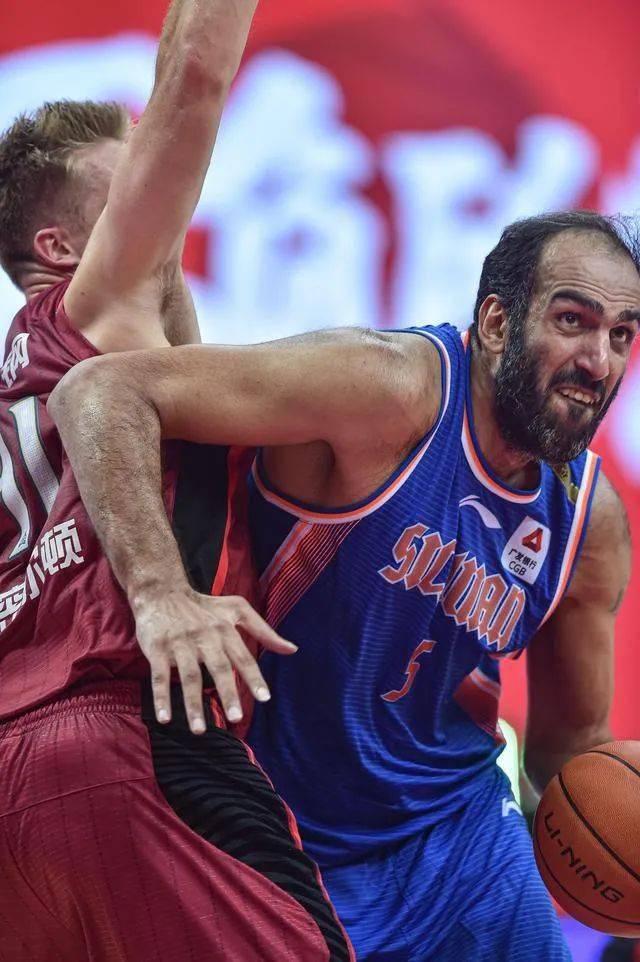 关于湖北男篮遭遇连败,需调整状态的信息 关于湖北男篮遭遇连败,需调整状态的信息