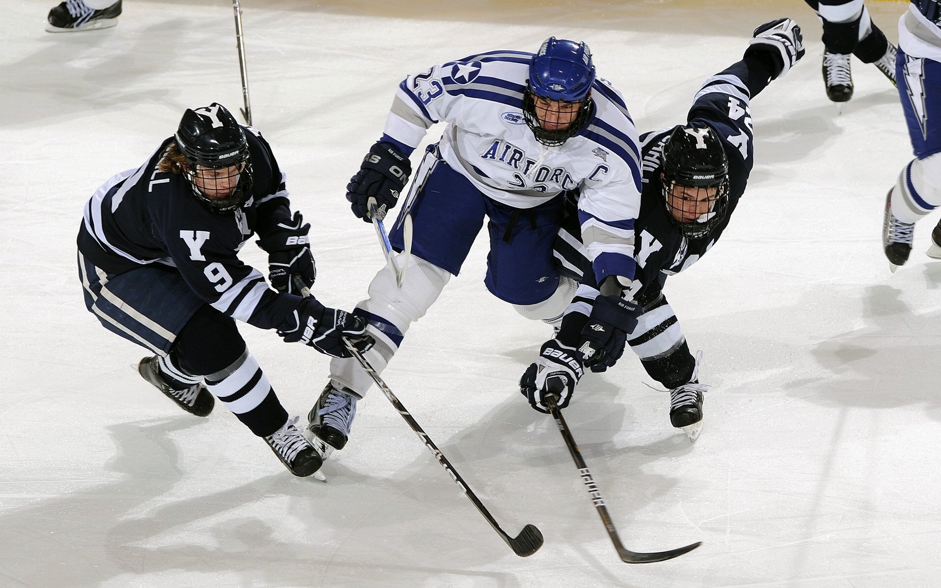 卡塔尔加时制胜，内马尔防守端锁死对手的战术密码